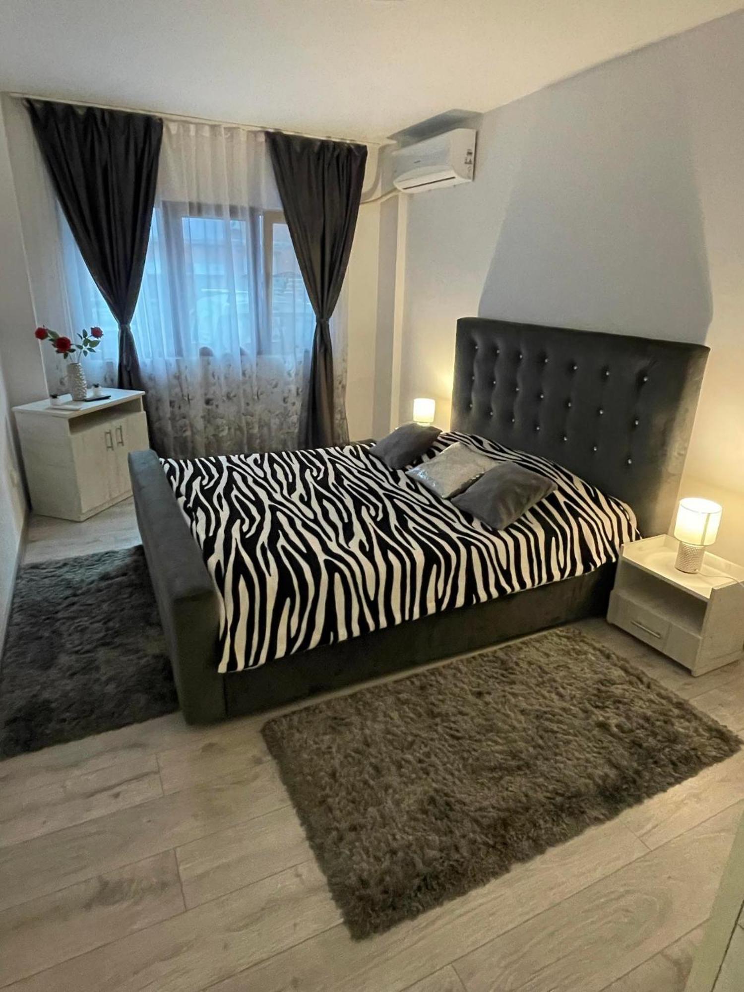 Apartament Nectaria Băile Herculane エクステリア 写真