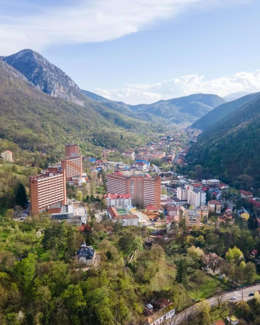 Apartament Nectaria Băile Herculane エクステリア 写真