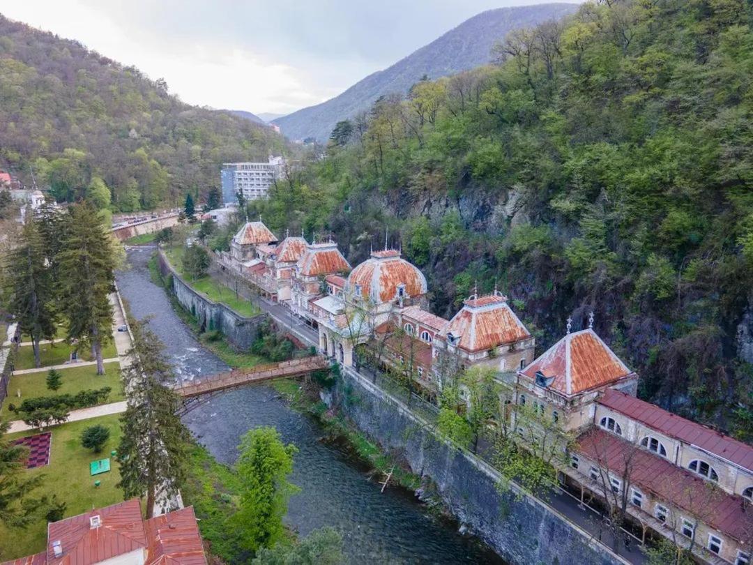 Apartament Nectaria Băile Herculane エクステリア 写真